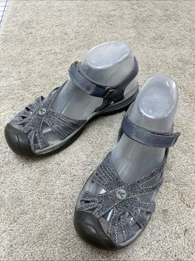 Keen Women's Gray Open-Weave Closed-Toe Sport Sandals 7.5